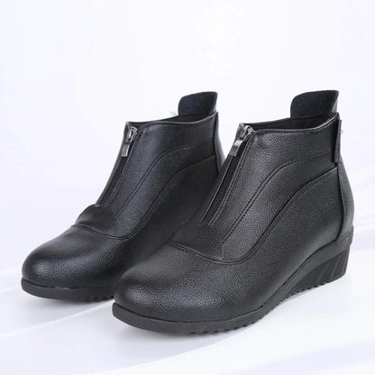 Bota de Couro Cano Curto Feminina Vanny