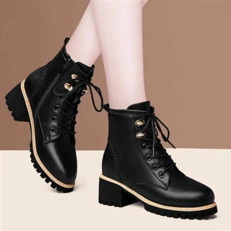 Coturno Feminino de Couro Cano Curto Vanny