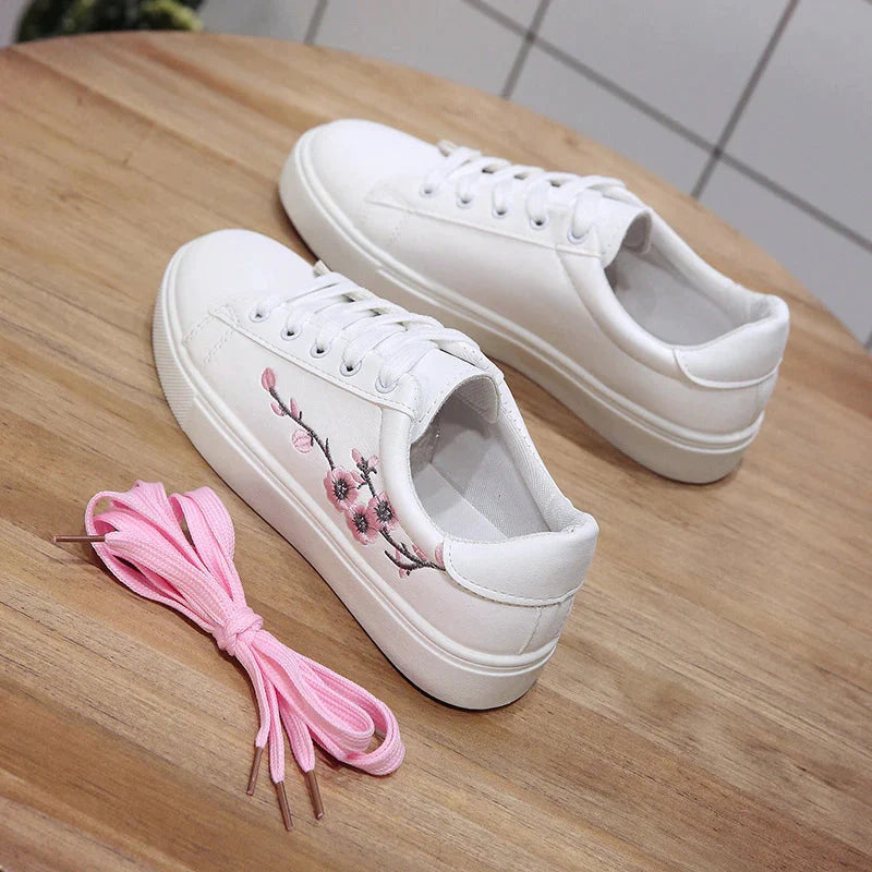 Tênis Casual Couro Branco Feminino Bely Vanny